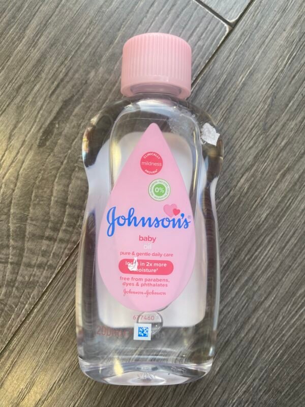 Johnson’s Baby Oil Pure & Gentle Daily Care