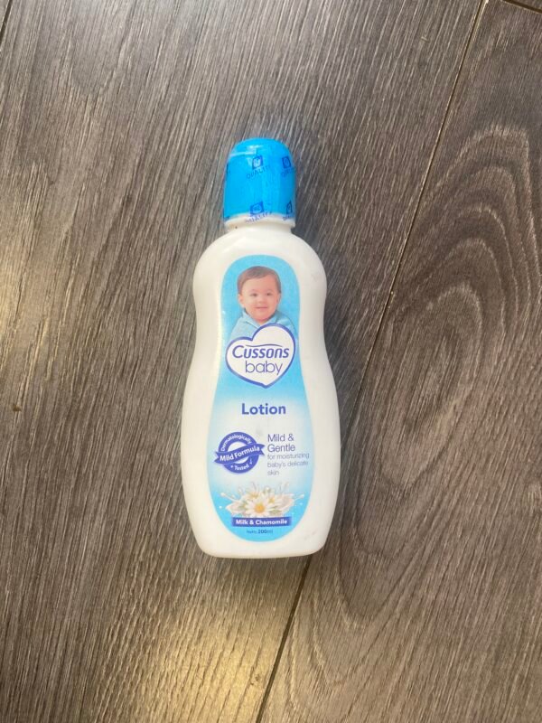 Cussons Baby Lotion Milk & Chamomile